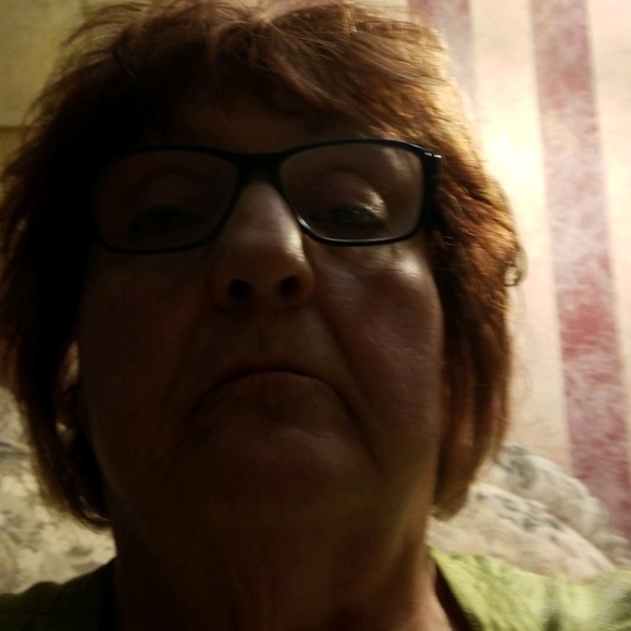 Meet your Posher, Lisa - Picture 1 of 1